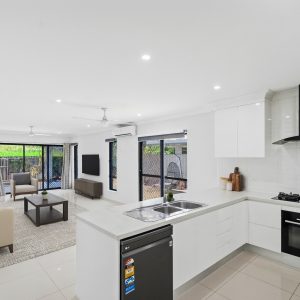 24 Singleton Close, Smithfield, QLD 4878 AUS