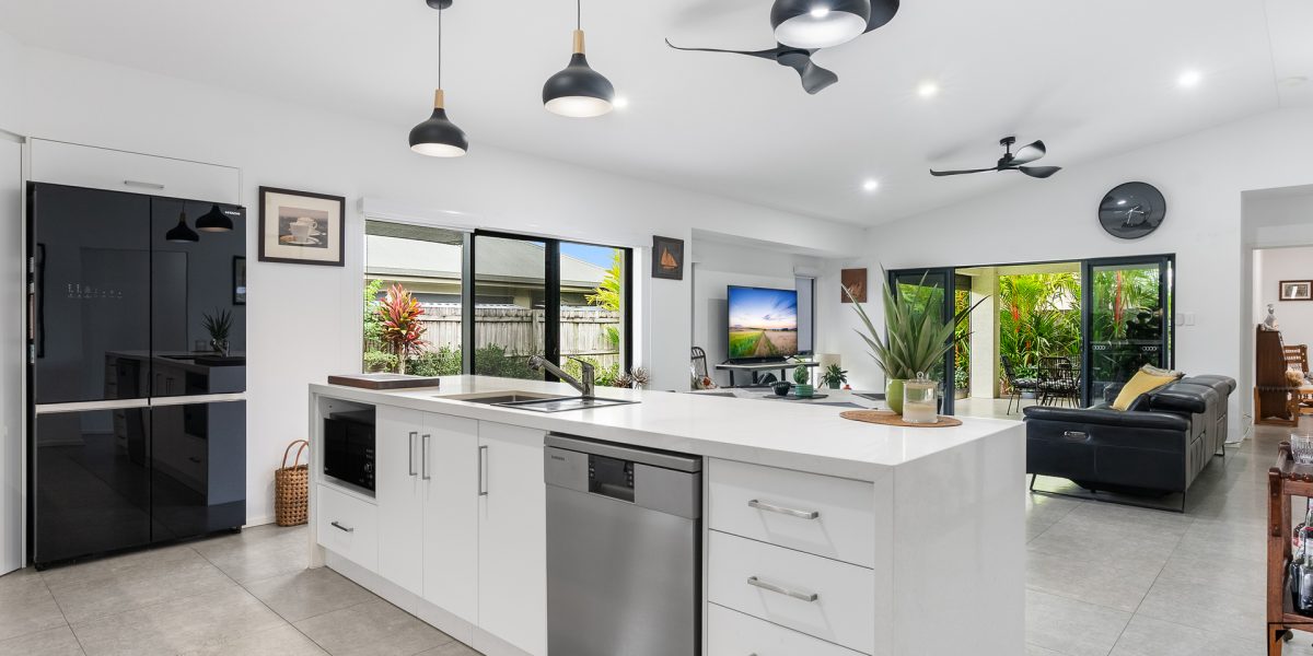 14 Munburra Parade, Smithfield, QLD 4878 AUS