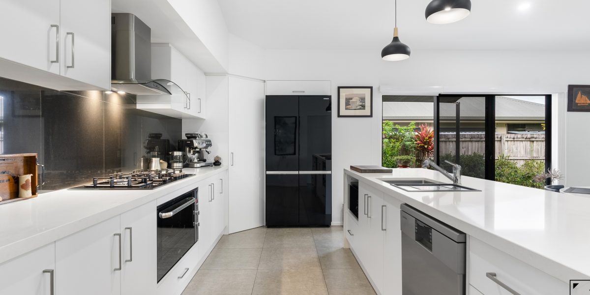 14 Munburra Parade, Smithfield, QLD 4878 AUS