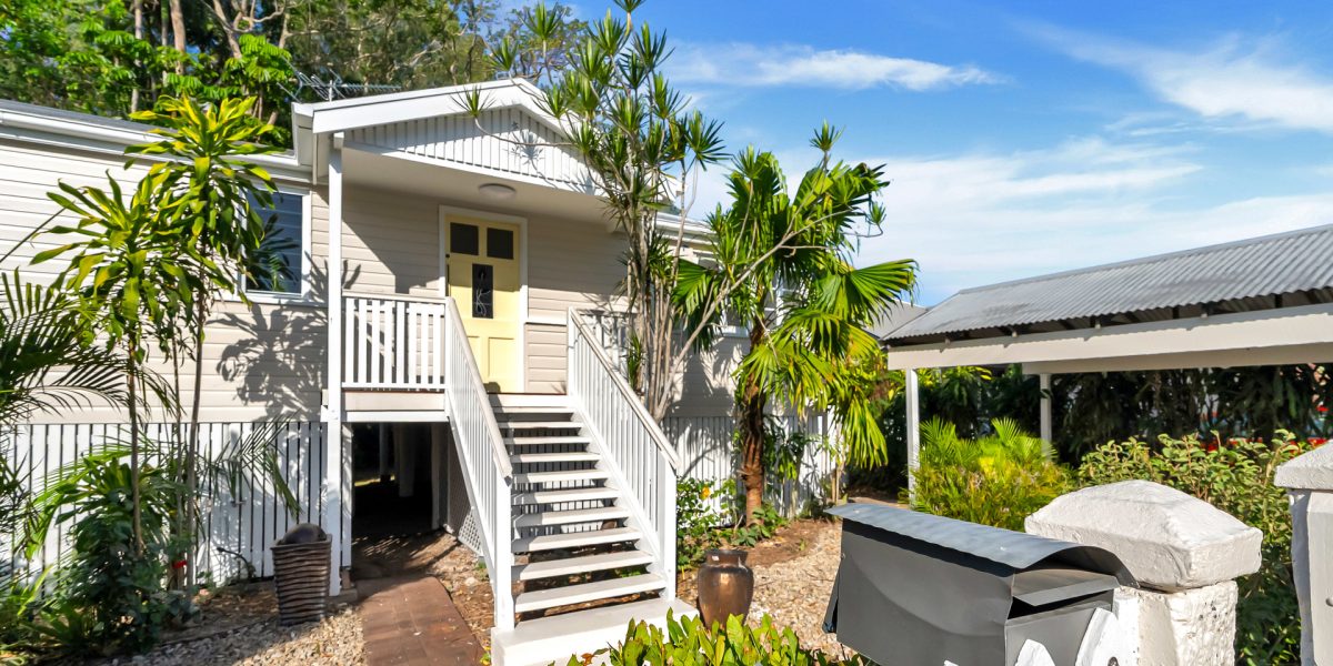 12 Bunting Street, Bungalow, QLD 4870 AUS