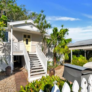 12 Bunting Street, Bungalow, QLD 4870 AUS