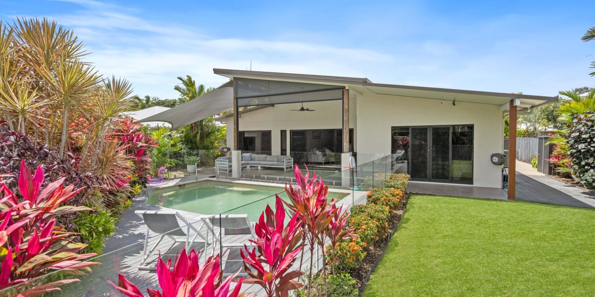 5 Lagoon Drive, Trinity Beach, QLD 4879 AUS