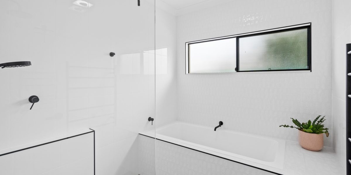 5 Lagoon Drive, Trinity Beach, QLD 4879 AUS