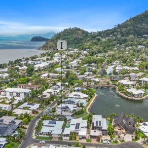 5 Lagoon Drive, Trinity Beach, QLD 4879 AUS