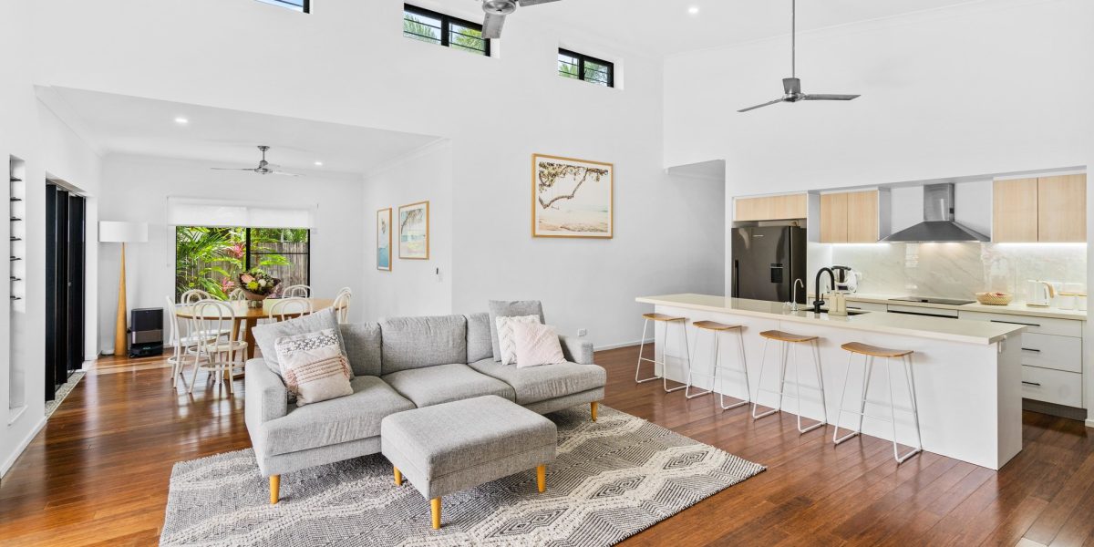 5 Lagoon Drive, Trinity Beach, QLD 4879 AUS