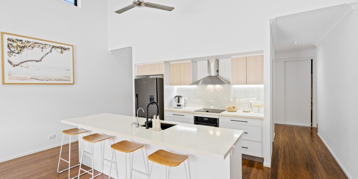 5 Lagoon Drive, Trinity Beach, QLD 4879 AUS