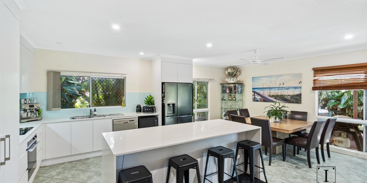 10 Hope Street, Clifton Beach, QLD 4879 AUS