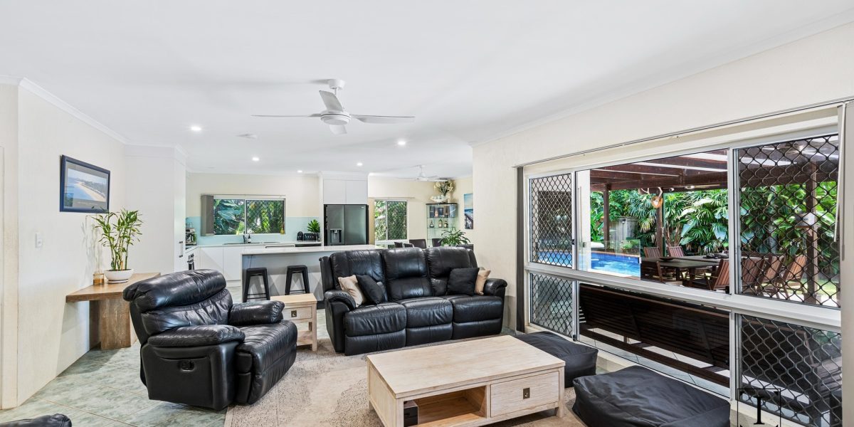 10 Hope Street, Clifton Beach, QLD 4879 AUS