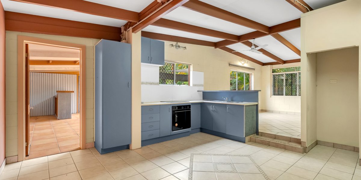 18 Valmadre Street, Caravonica, QLD 4878 AUS