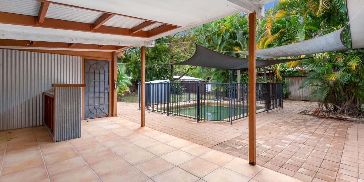 18 Valmadre Street, Caravonica, QLD 4878 AUS