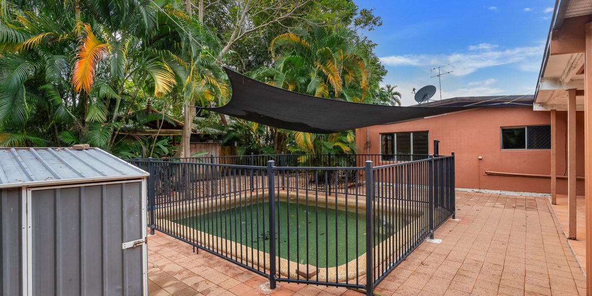 18 Valmadre Street, Caravonica, QLD 4878 AUS