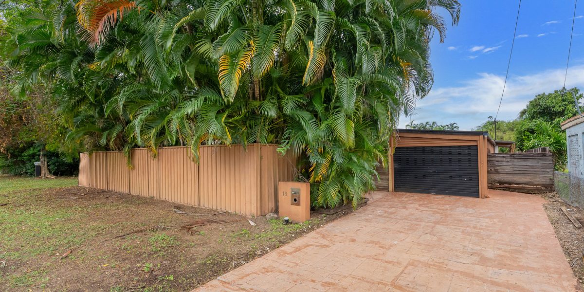 18 Valmadre Street, Caravonica, QLD 4878 AUS