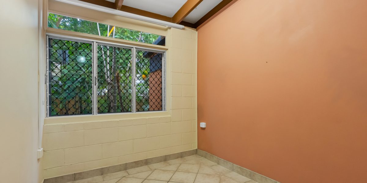 18 Valmadre Street, Caravonica, QLD 4878 AUS