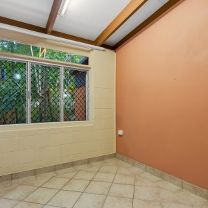 18 Valmadre Street, Caravonica, QLD 4878 AUS