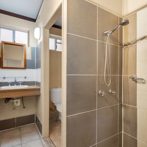 18 Valmadre Street, Caravonica, QLD 4878 AUS