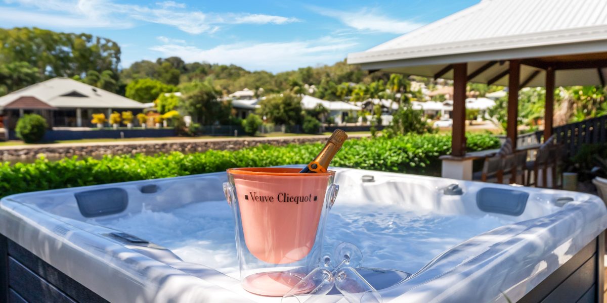 13 Lagoon Drive, Trinity Beach, QLD 4879 AUS