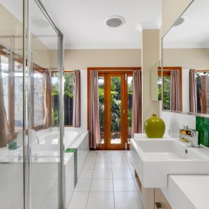 13 Lagoon Drive, Trinity Beach, QLD 4879 AUS