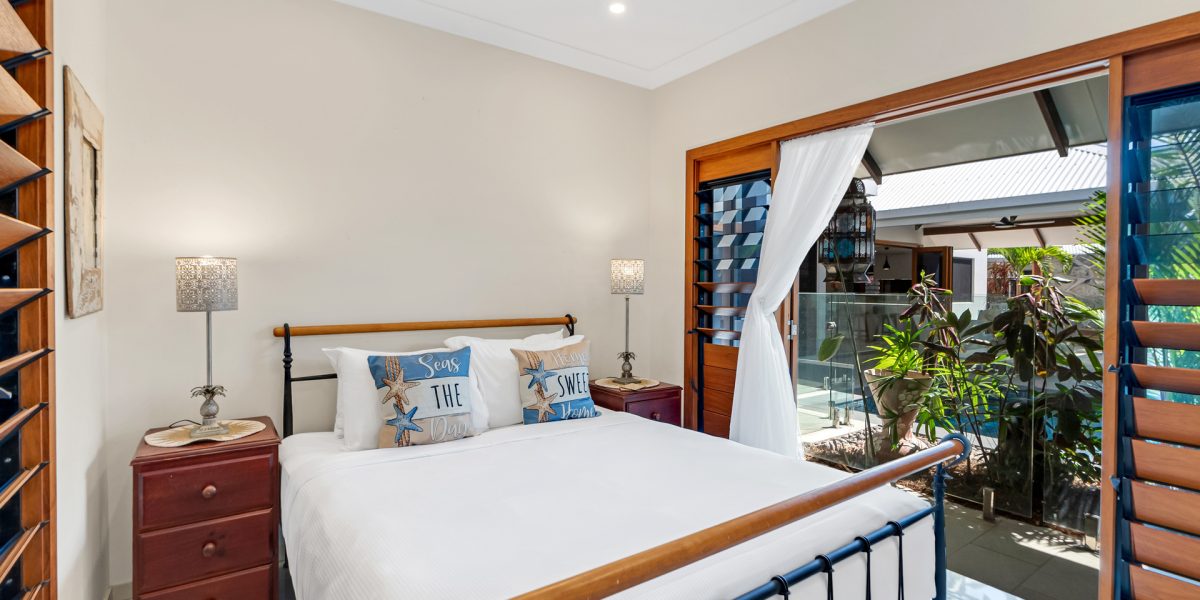 13 Lagoon Drive, Trinity Beach, QLD 4879 AUS