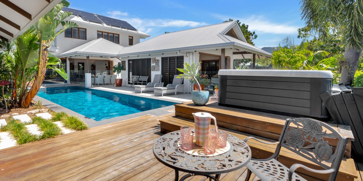 13 Lagoon Drive, Trinity Beach, QLD 4879 AUS