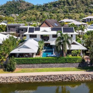 13 Lagoon Drive, Trinity Beach, QLD 4879 AUS