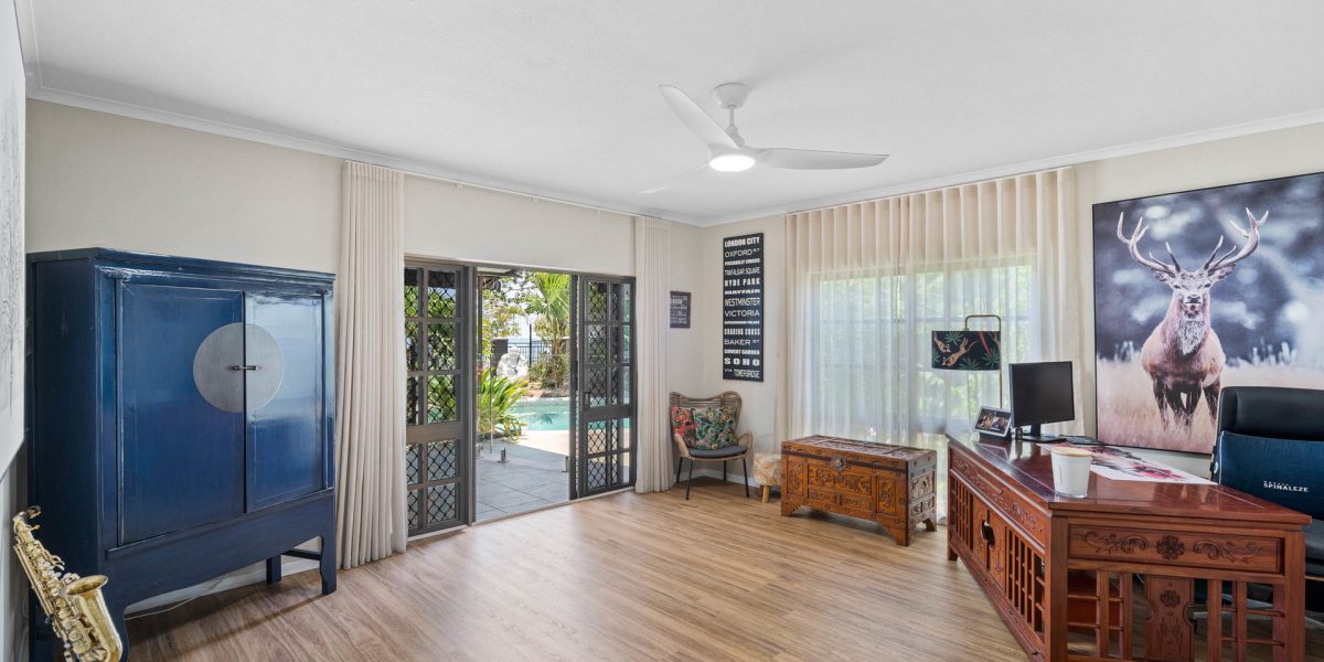 29-31 Casuarina Street, Holloways Beach, QLD 4878 AUS