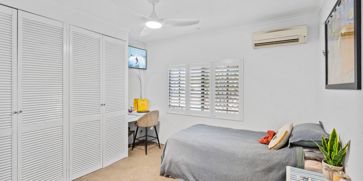 29-31 Casuarina Street, Holloways Beach, QLD 4878 AUS