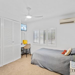 29-31 Casuarina Street, Holloways Beach, QLD 4878 AUS
