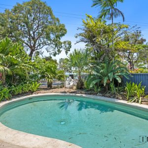 29-31 Casuarina Street, Holloways Beach, QLD 4878 AUS