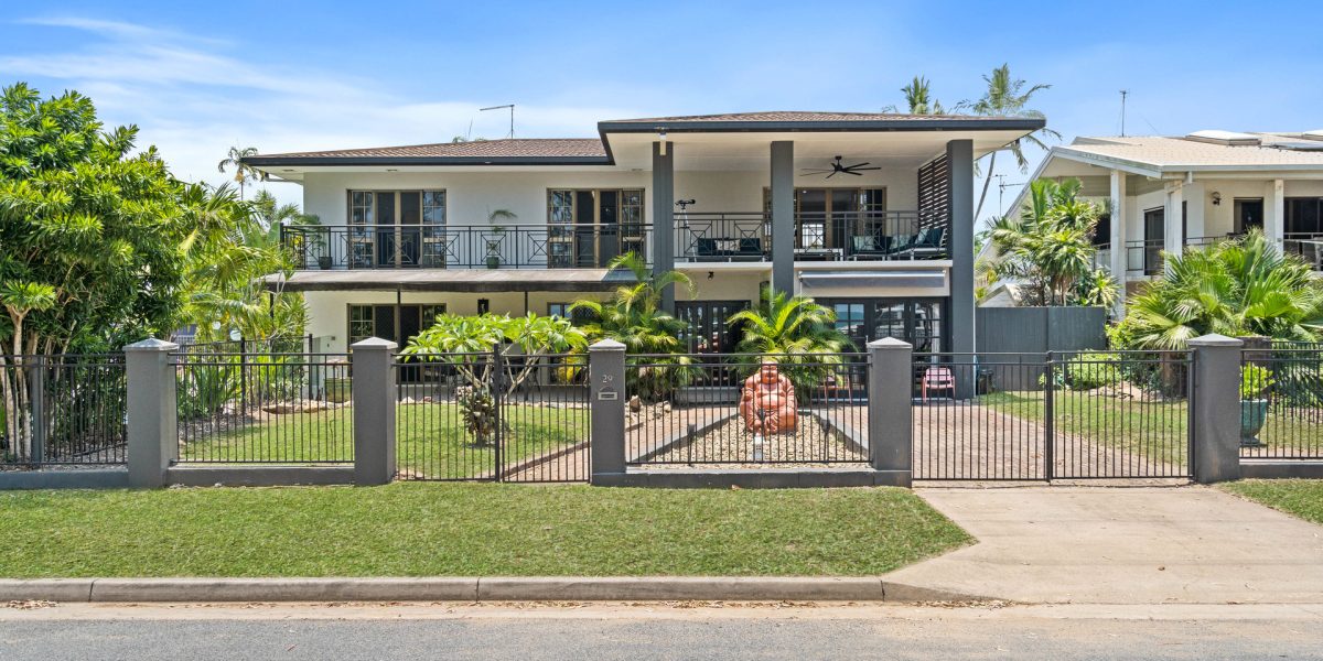 29-31 Casuarina Street, Holloways Beach, QLD 4878 AUS