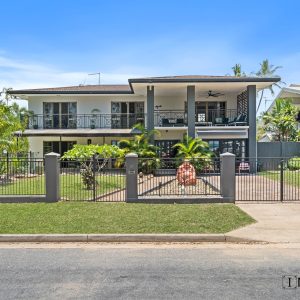 29-31 Casuarina Street, Holloways Beach, QLD 4878 AUS