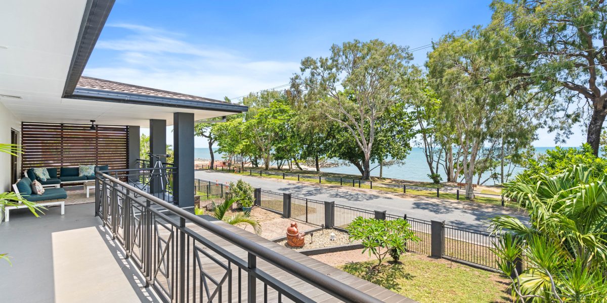 29-31 Casuarina Street, Holloways Beach, QLD 4878 AUS