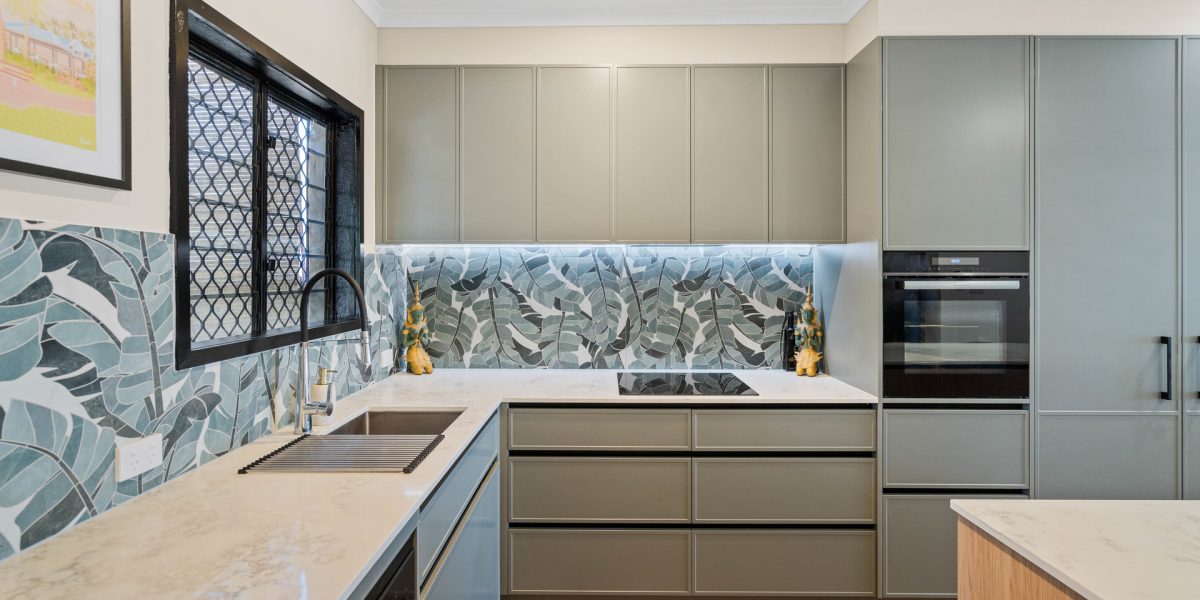 29-31 Casuarina Street, Holloways Beach, QLD 4878 AUS