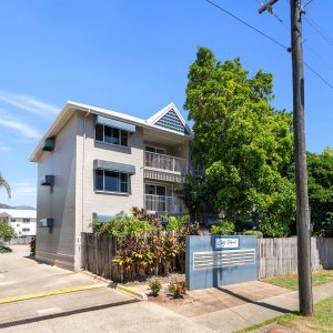 32/85 Birch Street, Manunda, QLD 4870 AUS
