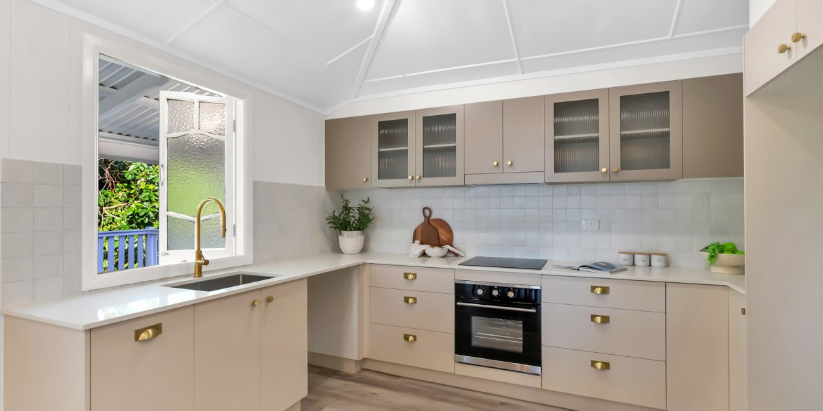 12 Bunting Street, Bungalow, QLD 4870 AUS