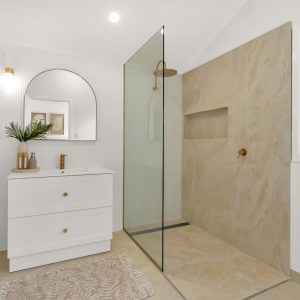 12 Bunting Street, Bungalow, QLD 4870 AUS