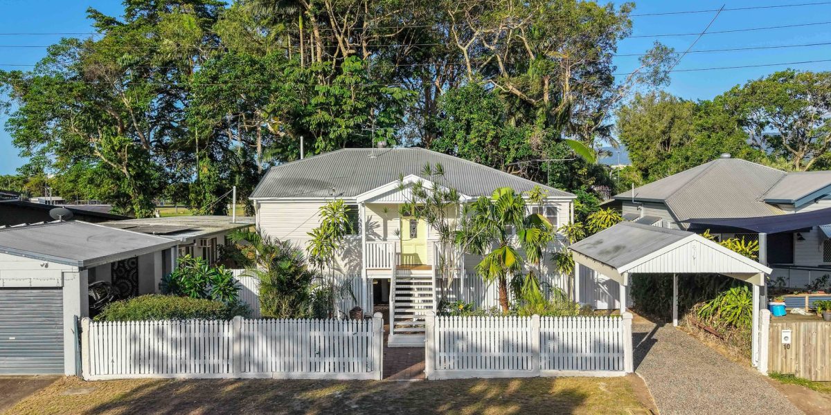 12 Bunting Street, Bungalow, QLD 4870 AUS
