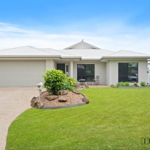 13 Cooya Street, Kewarra Beach, QLD 4879 AUS