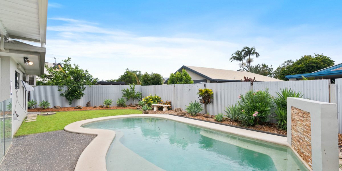 13 Cooya Street, Kewarra Beach, QLD 4879 AUS