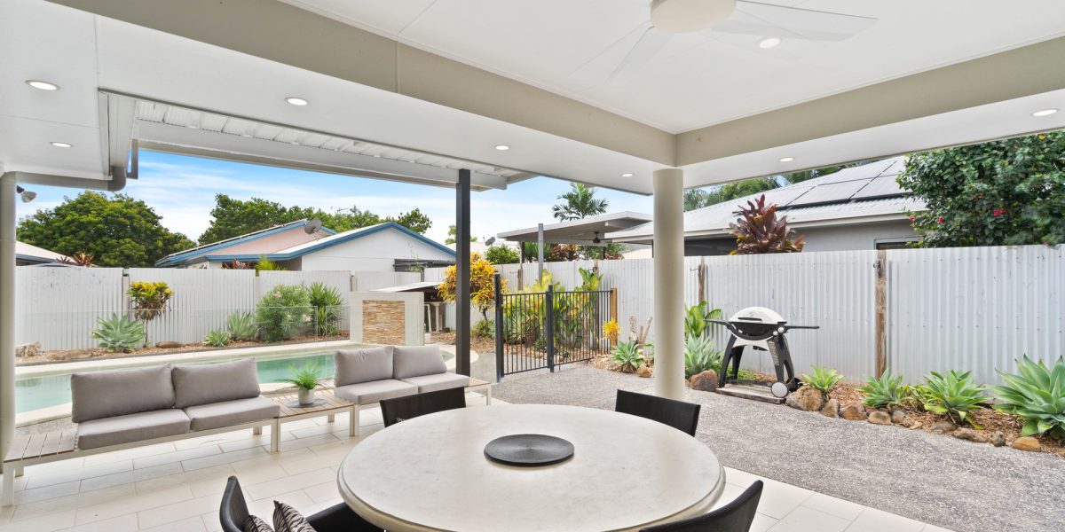 13 Cooya Street, Kewarra Beach, QLD 4879 AUS