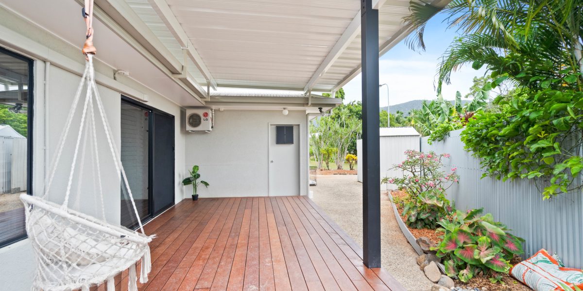 13 Cooya Street, Kewarra Beach, QLD 4879 AUS