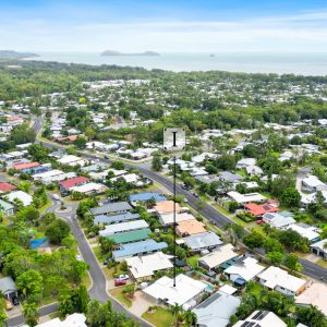 13 Cooya Street, Kewarra Beach, QLD 4879 AUS