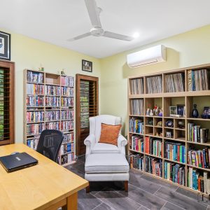 13 Pfeiffer Place, Smithfield, QLD 4878 AUS