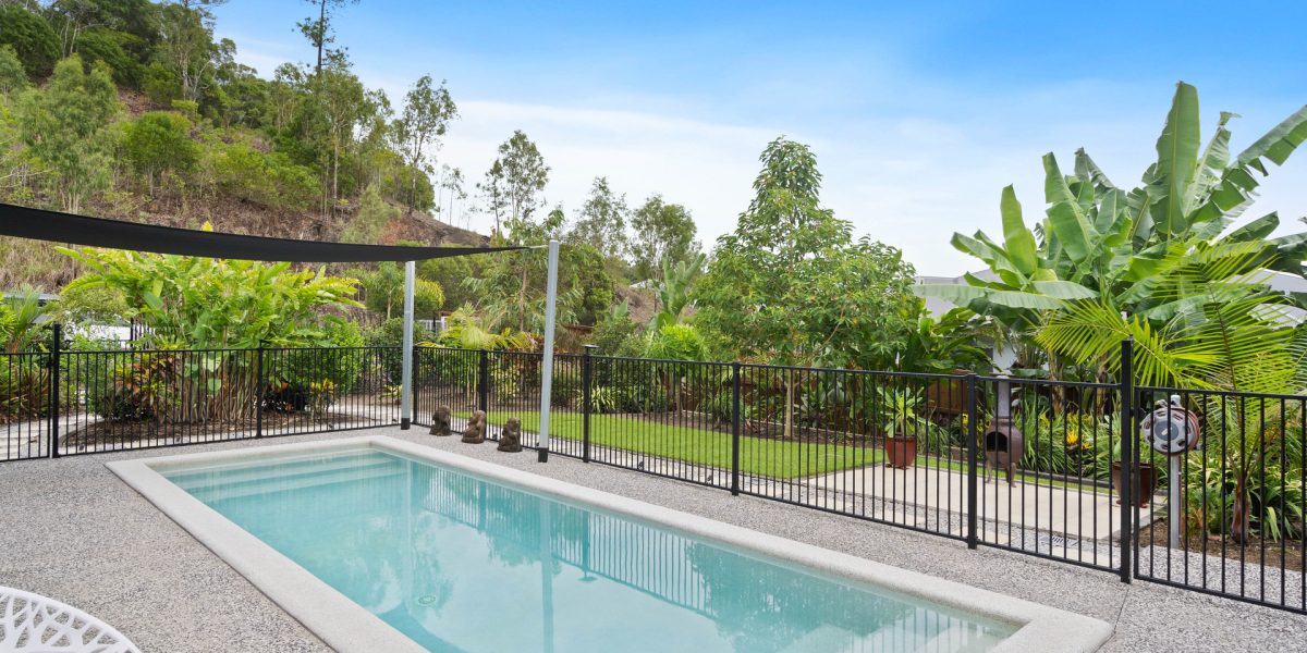 13 Pfeiffer Place, Smithfield, QLD 4878 AUS