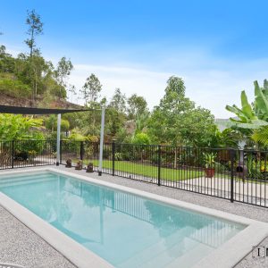 13 Pfeiffer Place, Smithfield, QLD 4878 AUS