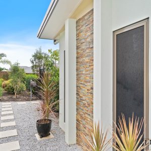 13 Pfeiffer Place, Smithfield, QLD 4878 AUS