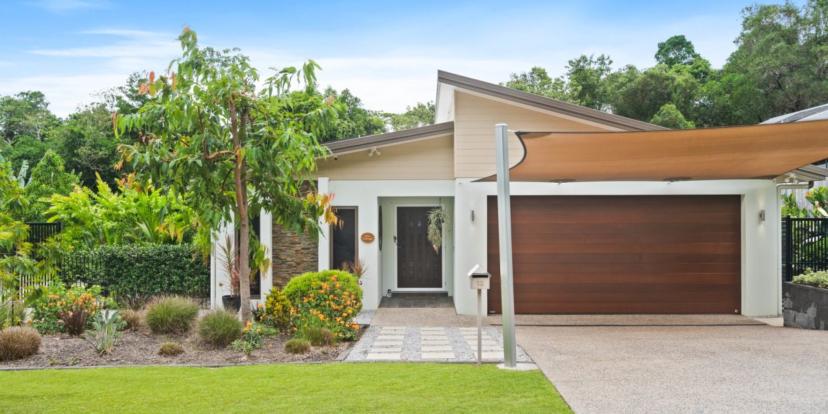 13 Pfeiffer Place, Smithfield, QLD 4878 AUS