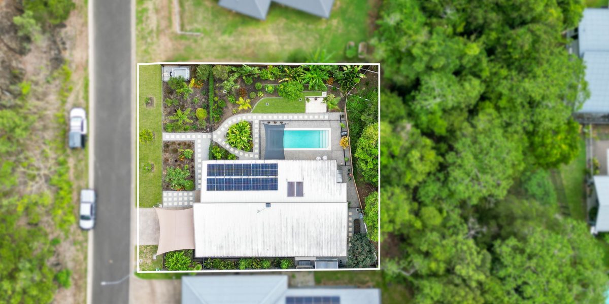 13 Pfeiffer Place, Smithfield, QLD 4878 AUS