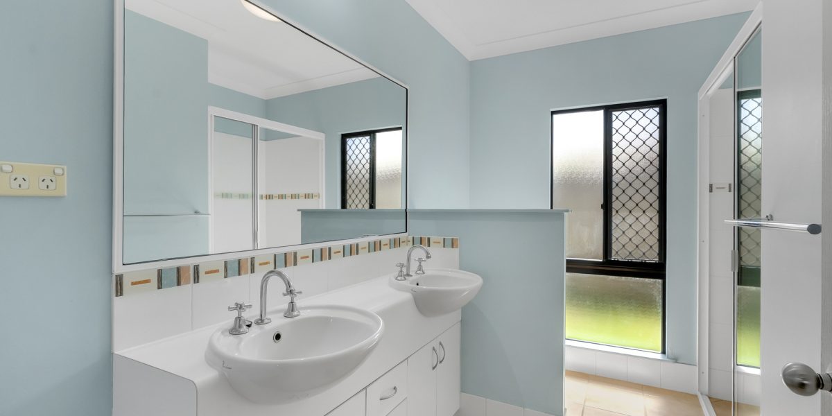 7 Mia Street, Kewarra Beach, QLD 4879 AUS