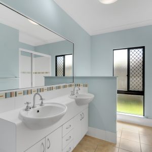 7 Mia Street, Kewarra Beach, QLD 4879 AUS