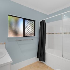 7 Mia Street, Kewarra Beach, QLD 4879 AUS